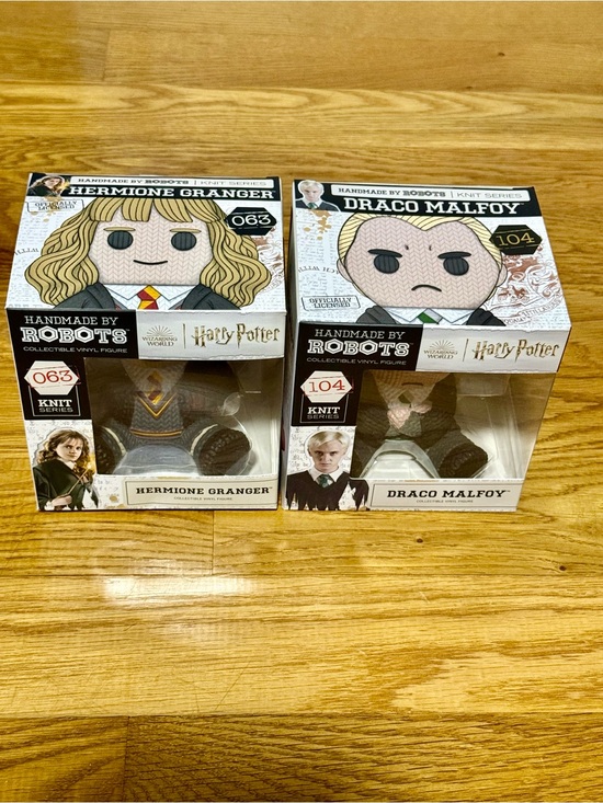 Other - Lot Of 2 Harry Potter Vinyl  Knit Series Figures
